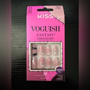 BNIB KISS Halloween press on nails